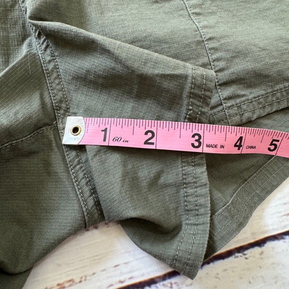 Vuori Ripstop Utility Short Army Green Button Patch Pocket Women’s XL - Picture 6 of 7